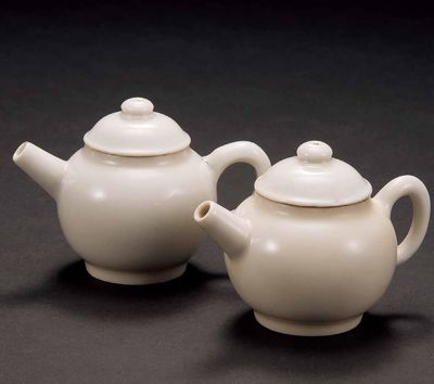 2197 白磁急须 （一对）