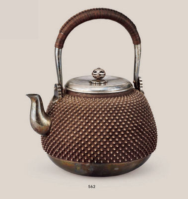 562 金龙堂松尾忠久 纯银雾霰纹壶（付共箱）