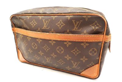 440-00738 ＬＯＵＩＳ　ＶＵＩＴＴＯＮ セカンドバッグ