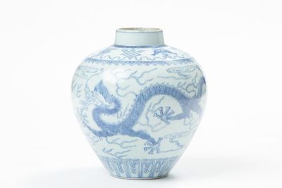 清乾隆「大清乾隆年製」款 青花龍図缸