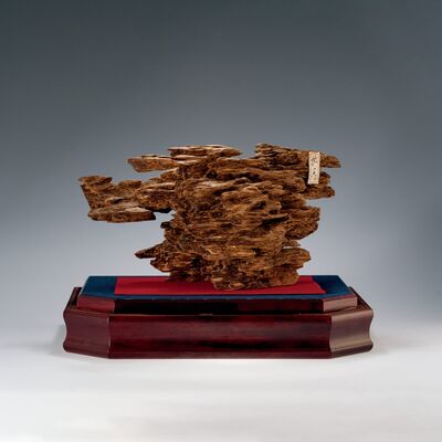 「紫雲」沈香置物 （陳列櫃付）