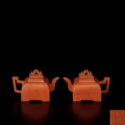 「素功精製」小觚菱壺一双　在銘