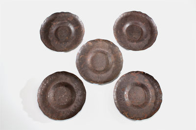 锈铁莲叶茶托五枚