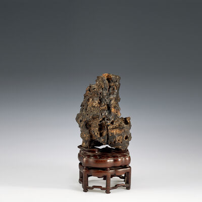 霊璧石置物　紅木台付