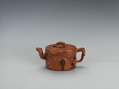 136 清 楊氏梅樁壺