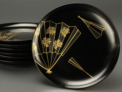 【雅】懐石茶道具 黒塗扇面蒔絵銘々皿七客 AP366