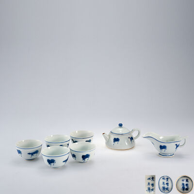 大明成化年製款　青花馬図茶器組