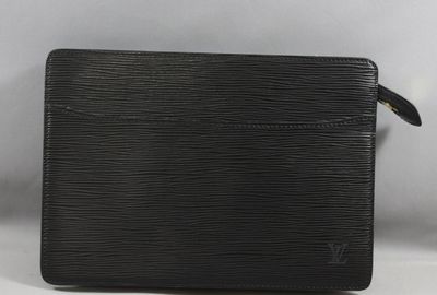 440-04405 ＬＯＵＩＳ　ＶＵＩＴＴＯＮ セカンドバッグ