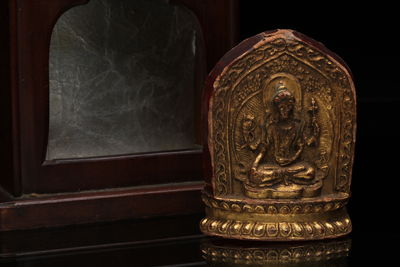 【大清乾隆年製/寒王款】泥金彩白救度佛母像