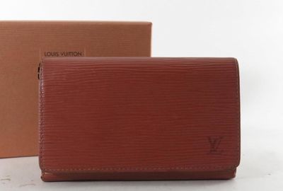 439-01626 ＬＯＵＩＳ　ＶＵＩＴＴＯＮ 財布