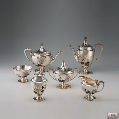 菊図象嵌銀製洋風茶具組六点（木箱）