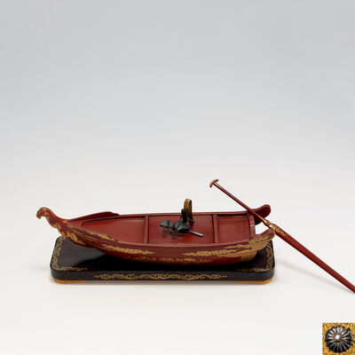 蒔絵御座船形香合（木箱）