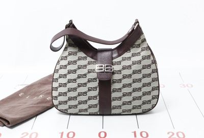 440-01495 Ｂａｌｅｎｃｉａｇａ ショルダーバッグ