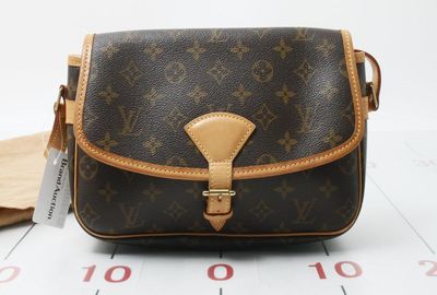 440-01972 ＬＯＵＩＳ　ＶＵＩＴＴＯＮ ショルダーバッグ