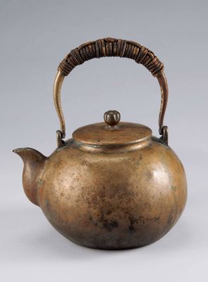 2263 玉川堂口打出铜汤沸