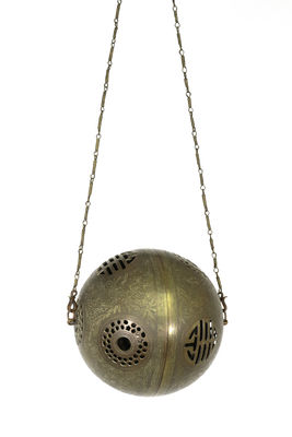 銅製 唐草紋吊香爐