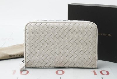 439-02951 Ｂｏｔｔｅｇａ　Ｖｅｎｅｔａ 財布