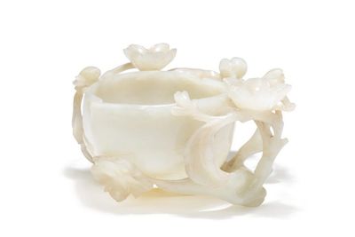 清十八世紀 玉透雕 桃形香爐