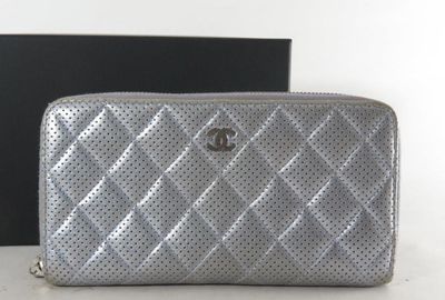 440-04897 ＣＨＡＮＥＬ 財布