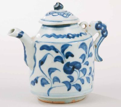 2130 明 青花水注