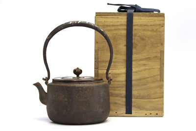 寒雉十一代 宮崎彥九郎造 銀象嵌花鳥文 鉄瓶（共箱）