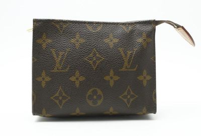 440-02107 ＬＯＵＩＳ　ＶＵＩＴＴＯＮ ポーチ