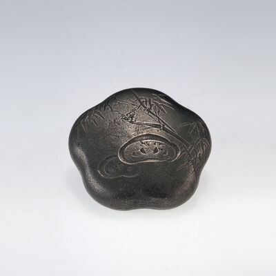 正阿弥勝義造　松竹梅純錫内金香合（袋付箱付）