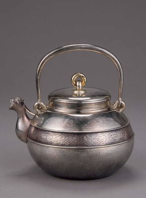 2156 尚美堂龙口银瓶