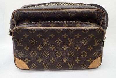 440-02766 ＬＯＵＩＳ　ＶＵＩＴＴＯＮ ショルダーバッグ