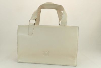 439-04575 ＬＯＥＷＥ ハンドバッグ