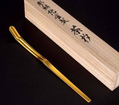 2282 纯金制茶勺