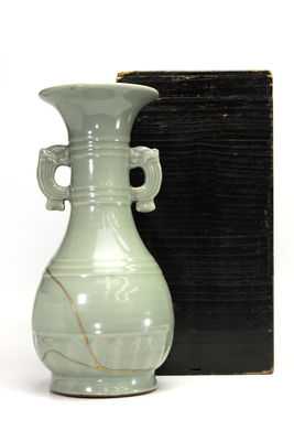 金絲象嵌 青釉瓷花瓶 （箱付）