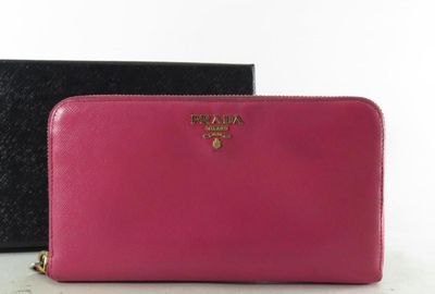 440-00365 ＰＲＡＤＡ 財布