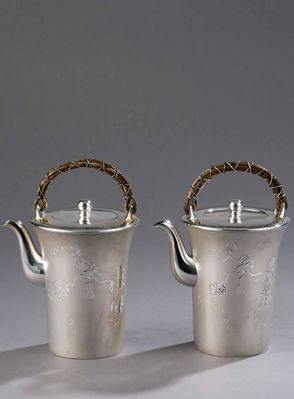 2268 一东斋造瓢雕纯银酒器 （一对）