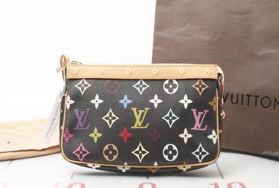 440-04736 ＬＯＵＩＳ　ＶＵＩＴＴＯＮ ポーチ