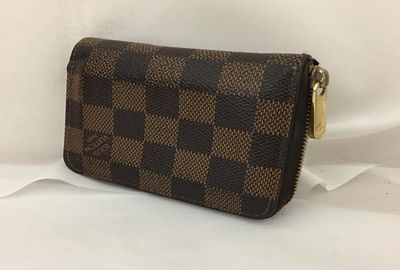 440-03527 ＬＯＵＩＳ　ＶＵＩＴＴＯＮ 財布