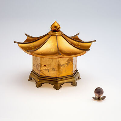蒔絵 鳳凰文 八角堂形 蓋物（箱付）