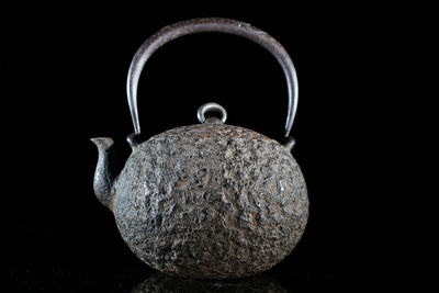 最高級 鉄蓋銀環摘み岩肌 取手虫象嵌 日の丸形 鉄瓶