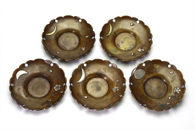 壽政 在銘 金银象嵌梅花玄月纹 真鍮茶托5客