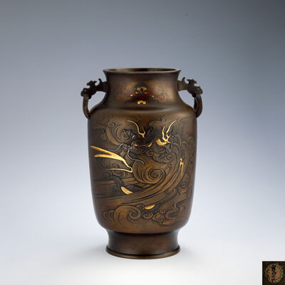 銅地金工花鳥雲龍象嵌花瓶
