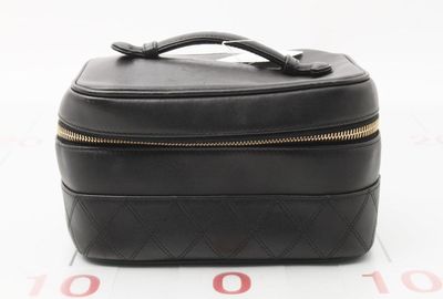 439-04154 ＣＨＡＮＥＬ ポーチ