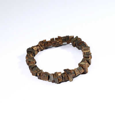 158 越南芽莊 綠油奇楠隨形手串