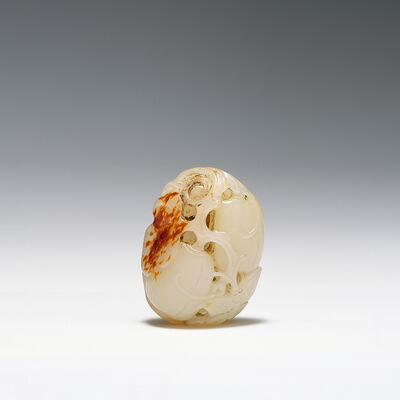 古玉透彫瓜蝶置物