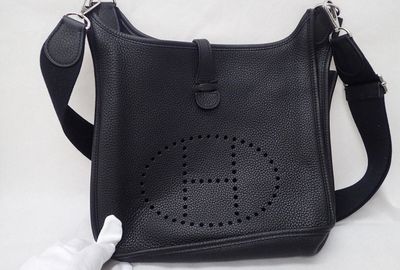 440-02827 ＨＥＲＭＥＳ ショルダーバッグ