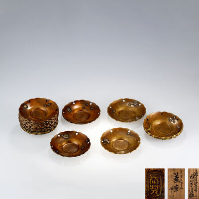 内山大吉等 象嵌銅茶托 二十客（其一共箱）