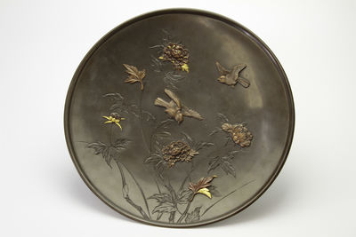 一長在銘 彩金雕花鳥文 裝飾盤