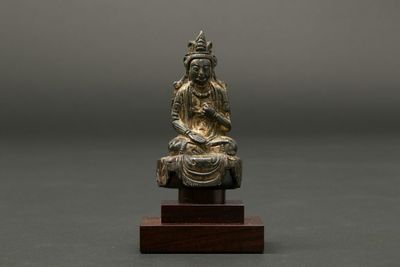 遼 青銅鎏金 観音坐像