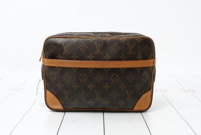 440-03661 ＬＯＵＩＳ　ＶＵＩＴＴＯＮ セカンドバッグ