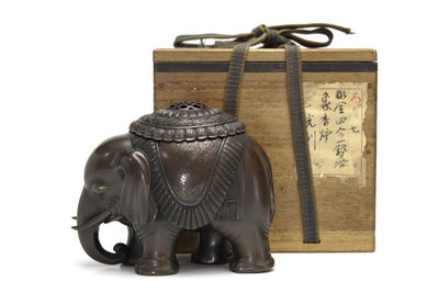 一光 在銘 雕金四分一象香爐 內銀（共箱）