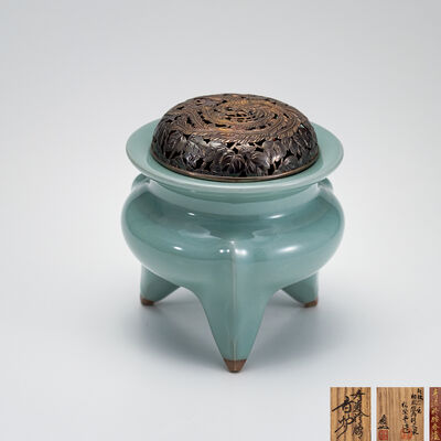 蘇山作 鳳凰銀火舎 青磁袴腰香炉（二重共箱）